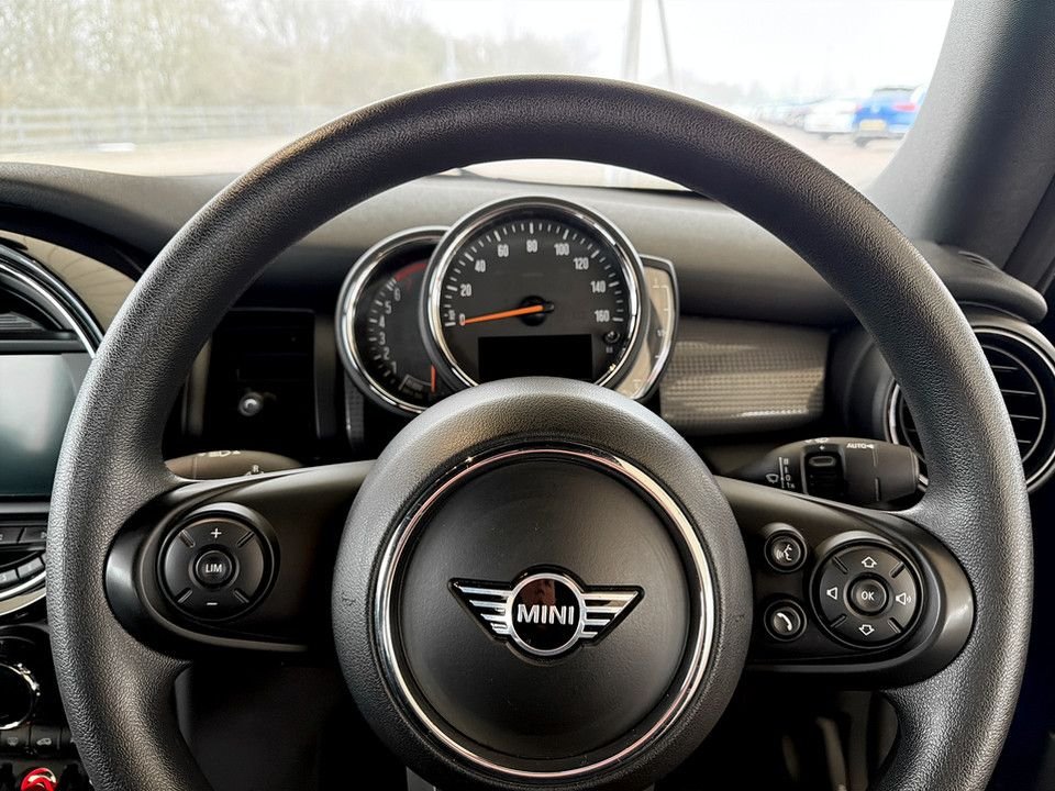 Used MINI Convertible 2019 for sale - 77614189: Photo 19