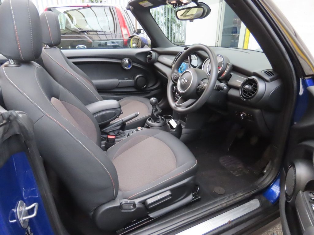 Used MINI Convertible 2019 for sale - 77614189: Photo 30