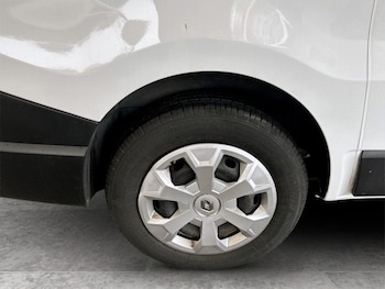 Used Renault Trafic 2023 for sale - 77642310: Photo