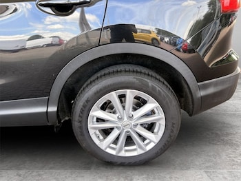Used Nissan Qashqai 2014 for sale - 78901154: Photo