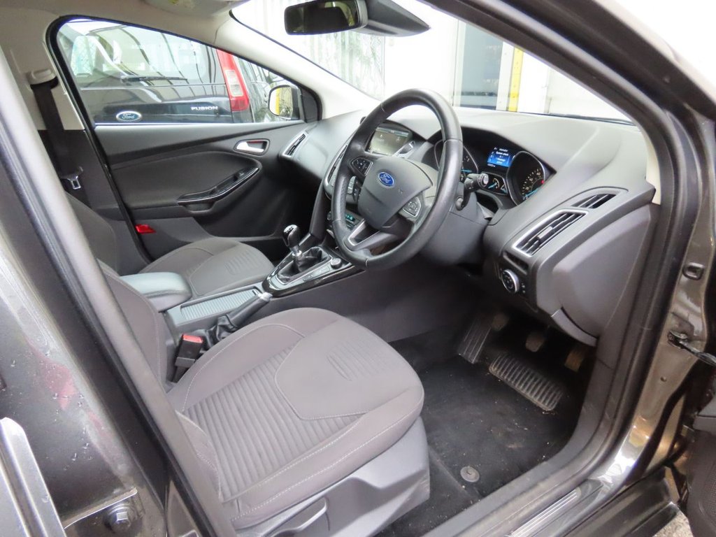 Used Ford Focus 2016 for sale - 77911027: Photo 3
