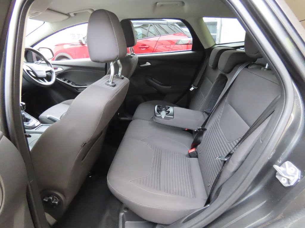 Used Ford Focus 2016 for sale - 77911027: Photo 4