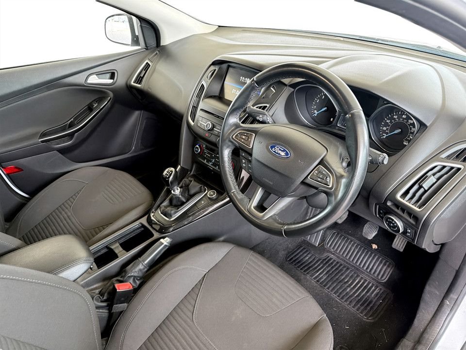 Used Ford Focus 2015 for sale - 78097120: Photo 5