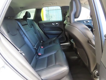 Used Volvo XC60 2017 for sale - 79209972: Photo