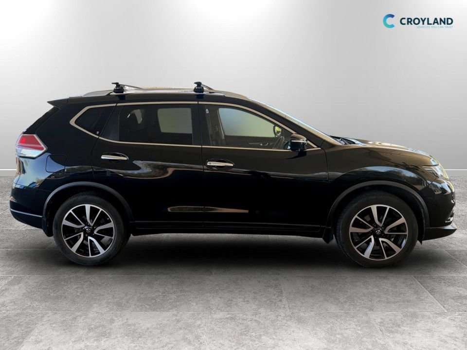 Used Nissan X-Trail 2017 for sale - 77936902: Photo 2