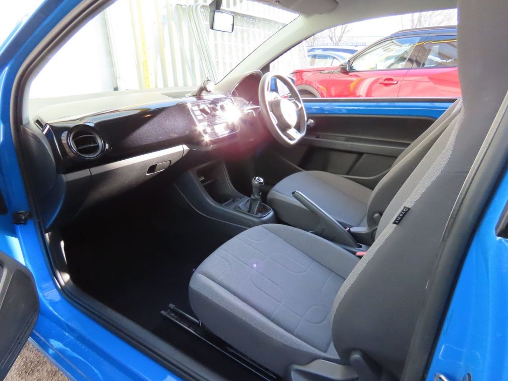 Used Volkswagen up! 2014 for sale - 77841297: Photo 3