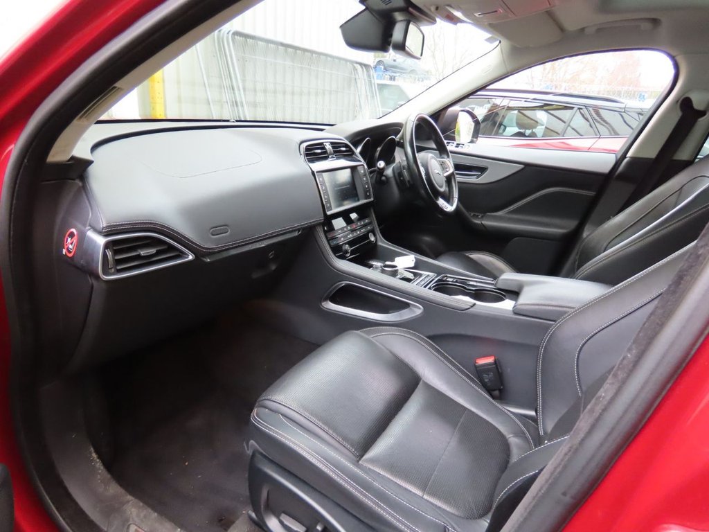 Used Jaguar F-Pace 2017 for sale - 77771004: Photo 3