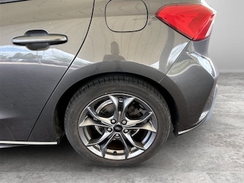 Used Ford Focus 2019 for sale - 79039873: Photo