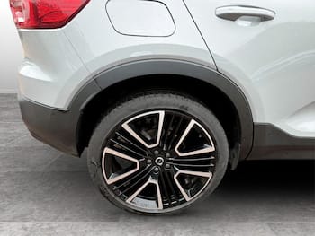Used Volvo XC40 2024 for sale - 79648046: Photo