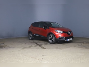 Used Renault Captur 2015 for sale - 77563792: Photo