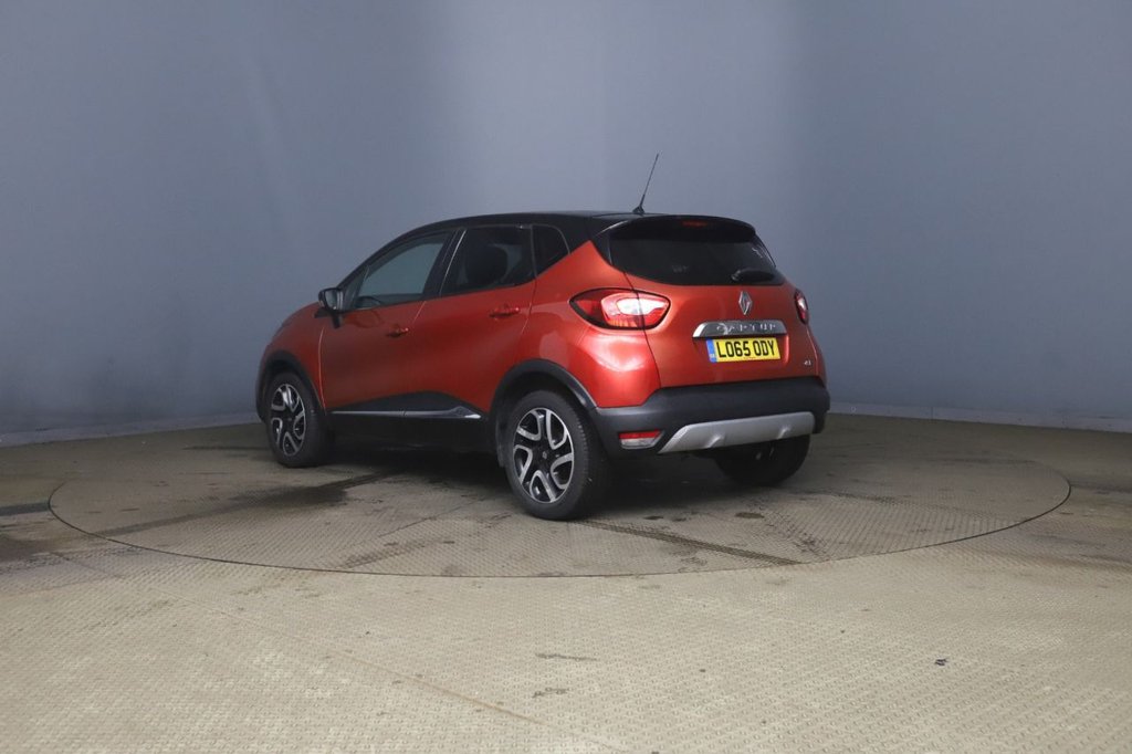 Used Renault Captur 2015 for sale - 77563792: Photo 2