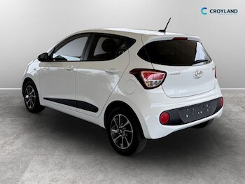 Used Hyundai i10 2018 for sale - 78056380: Photo