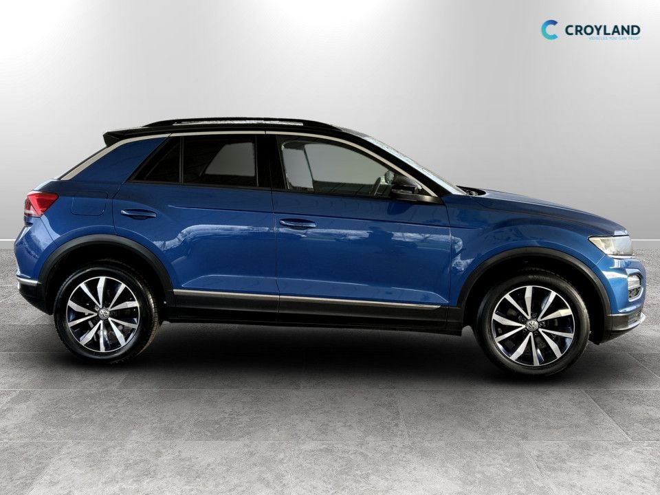 Used Volkswagen T-Roc 2019 for sale - 77655315: Photo 4