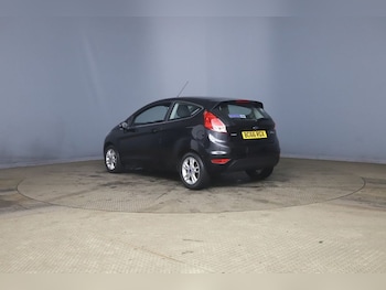 Used Ford Fiesta 2017 for sale - 77499122: Photo
