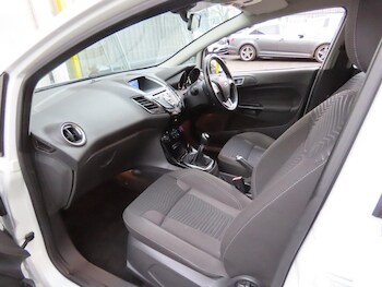 Used Ford Fiesta 2016 for sale - 77263030: Photo