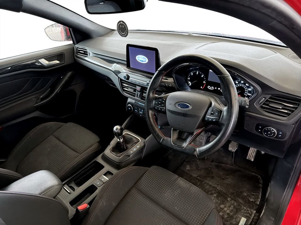 Used Ford Focus 2021 for sale - 77383816: Photo 5