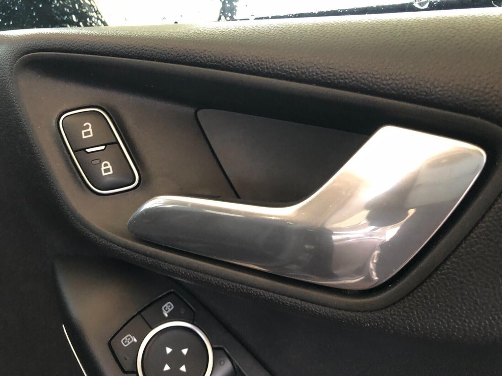 Used Ford Fiesta 2020 for sale - 77258202: Photo 33