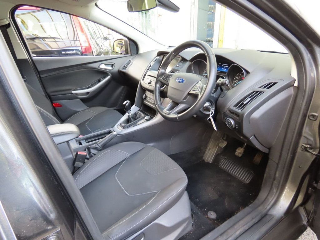 Used Ford Focus 2016 for sale - 77826760: Photo 3