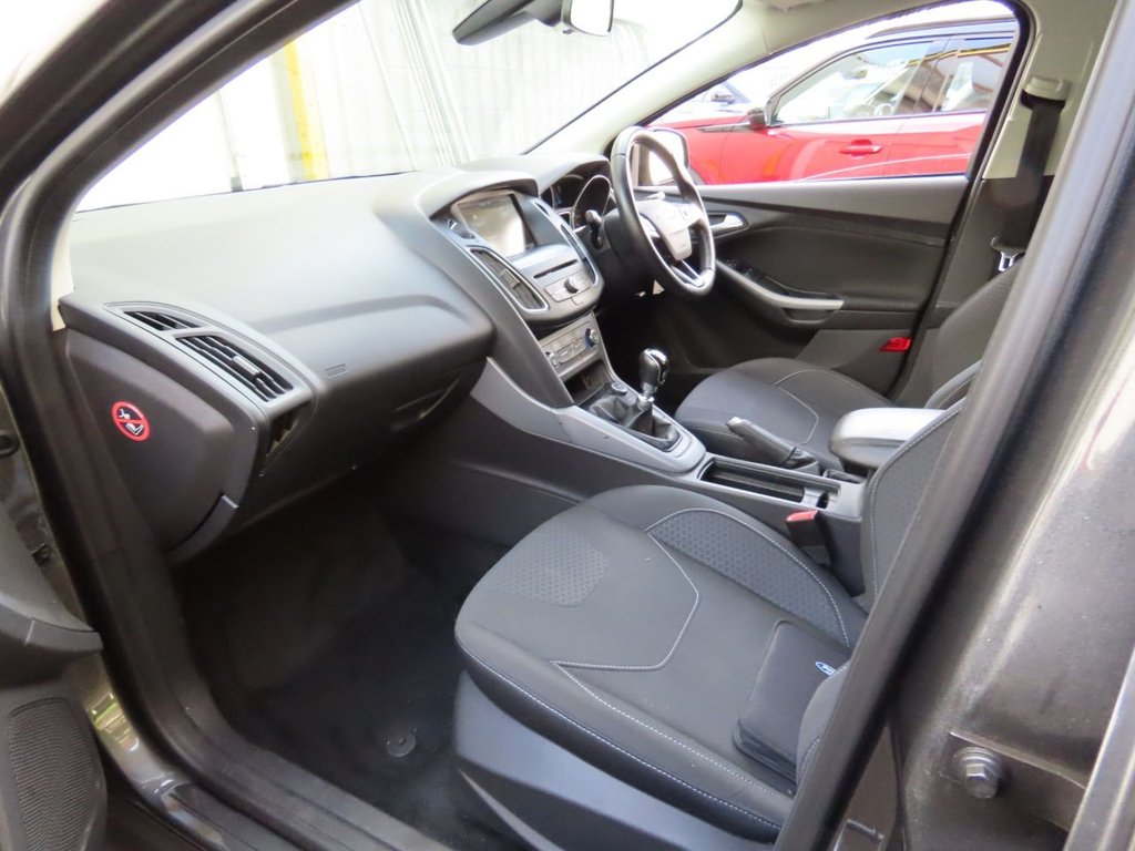 Used Ford Focus 2016 for sale - 77826760: Photo 5