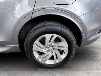 Used Land Rover Discovery Sport 2021 for sale - 79472981: Photo