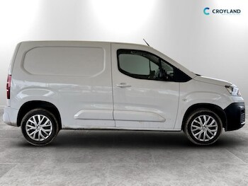 Used Fiat Doblo 2023 for sale - 78102623: Photo