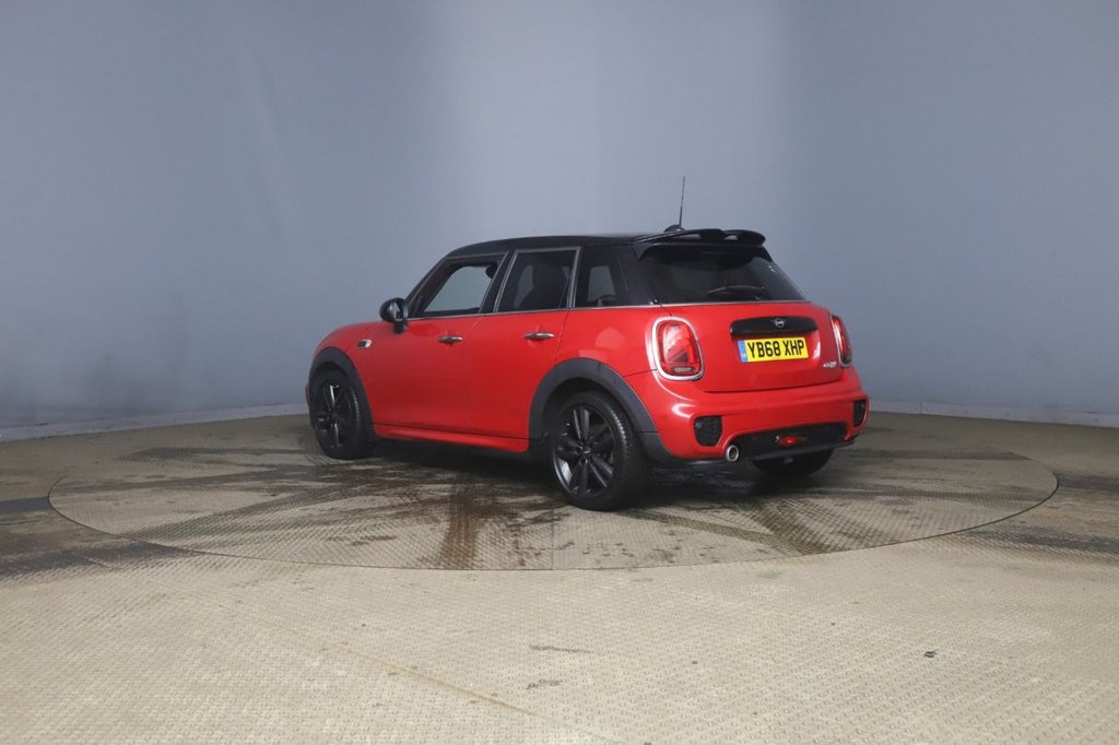 Used MINI Hatch 2018 for sale - 77437106: Photo 2