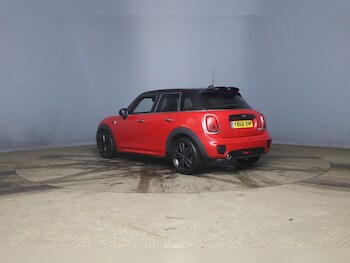 Used MINI Hatch 2018 for sale - 77437106: Photo