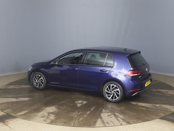 Used Volkswagen Golf 2020 for sale - 77614180: Photo
