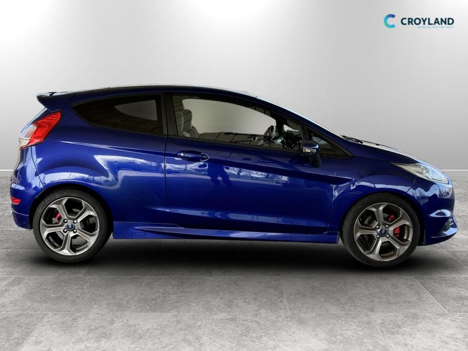 Used Ford Fiesta 2016 for sale - 77673489: Photo 2