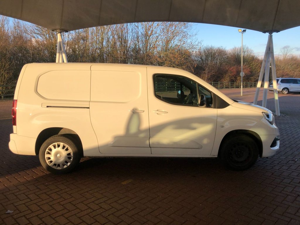 Used Vauxhall Combo 2023 for sale - 77327785: Photo 2