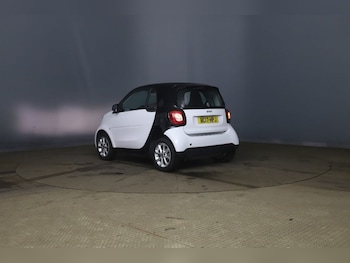 Used smart fortwo 2017 for sale - 77563785: Photo