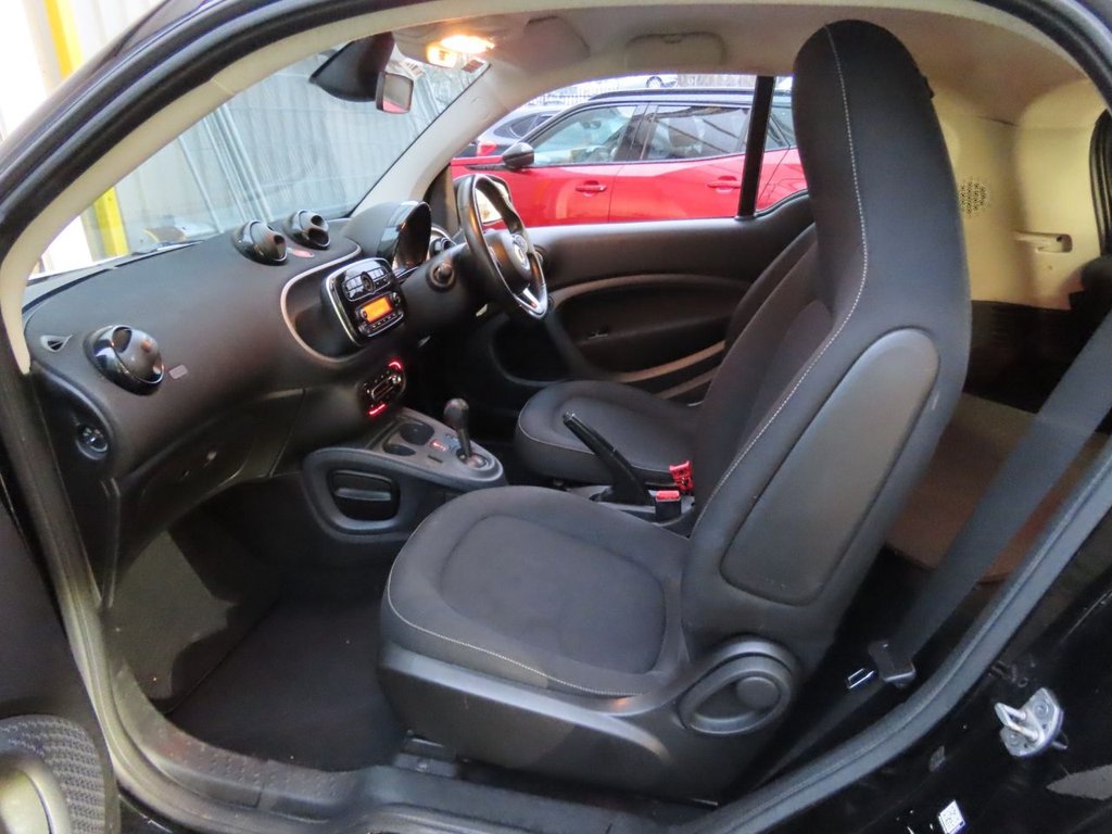 Used smart fortwo 2017 for sale - 77563785: Photo 3