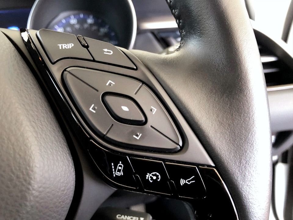 Used Toyota C-HR 2022 for sale - 77258269: Photo 12