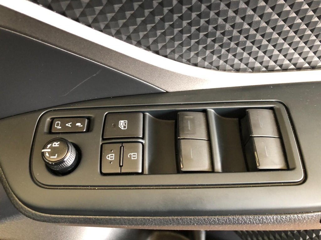 Used Toyota C-HR 2022 for sale - 77258269: Photo 34