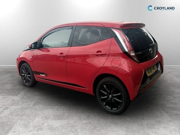 Used Toyota AYGO 2018 for sale - 79072545: Photo