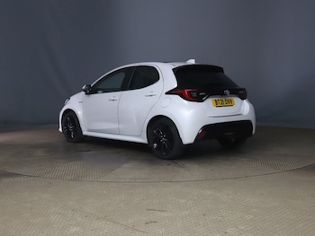 Used Toyota Yaris 2021 for sale - 79394374: Photo