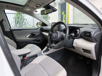 Used Toyota Yaris 2021 for sale - 79394374: Photo