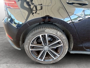 Used Volkswagen Golf 2020 for sale - 79089505: Photo