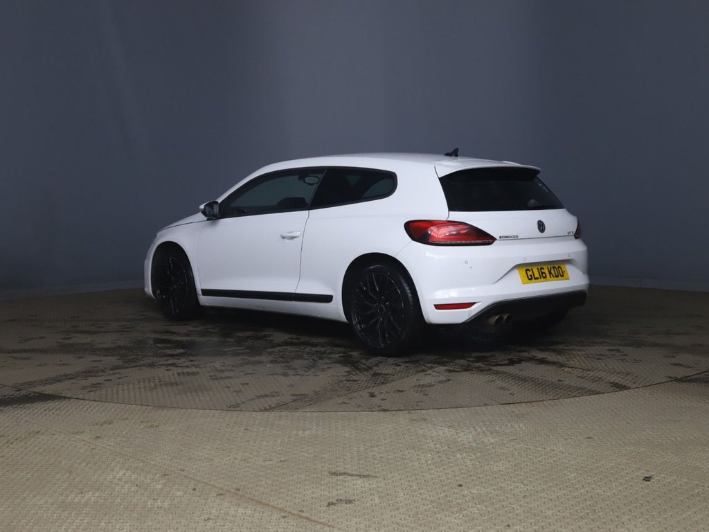 Used Volkswagen Scirocco 2016 for sale - 77647918: Photo 2