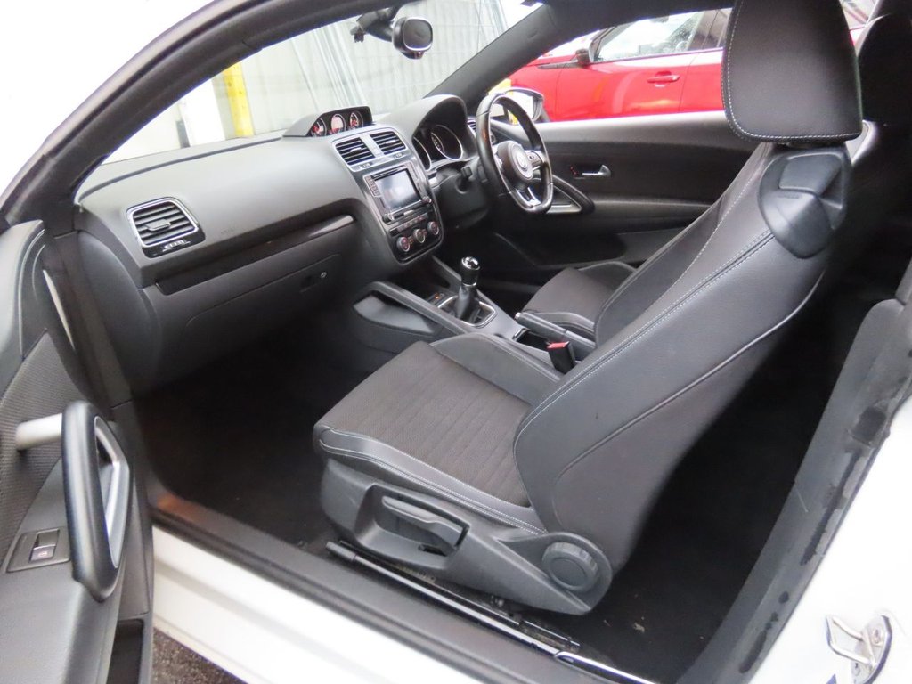 Used Volkswagen Scirocco 2016 for sale - 77647918: Photo 3