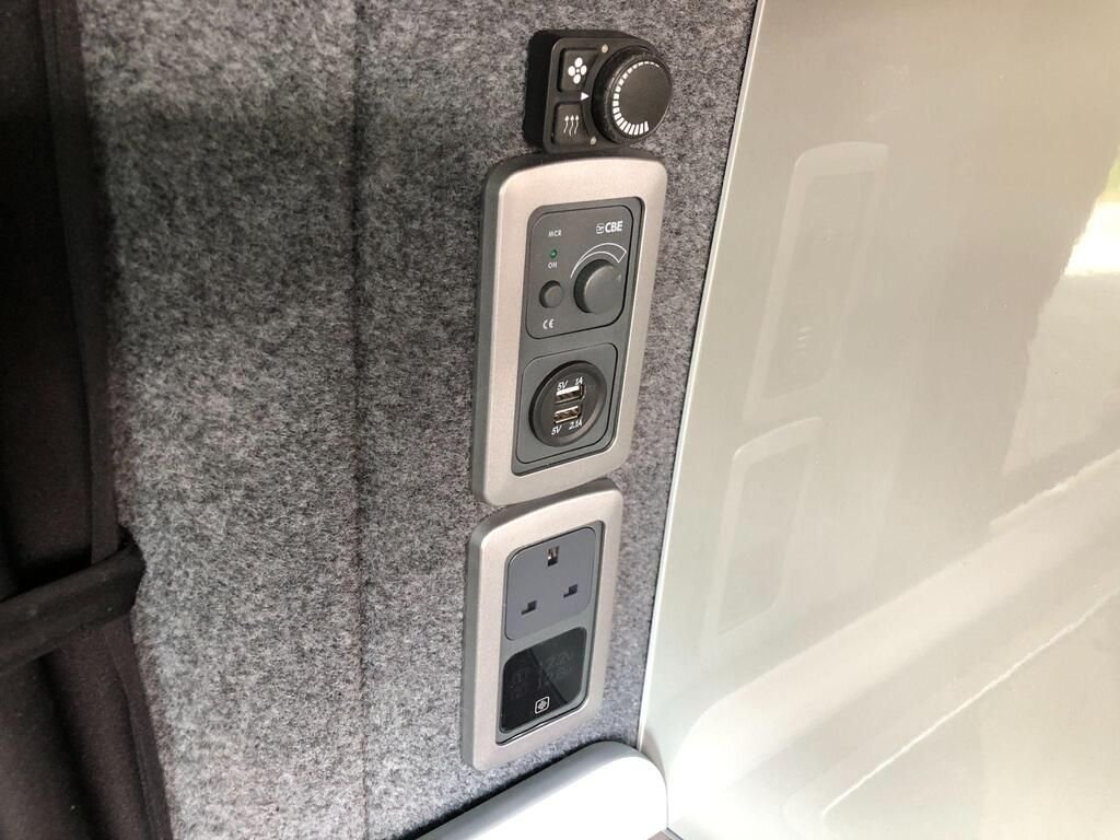 Used Volkswagen Transporter 2024 for sale - 77407860: Photo 35