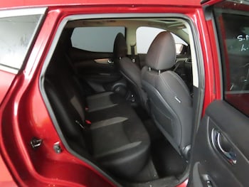 Used Nissan Qashqai 2018 for sale - 77397328: Photo