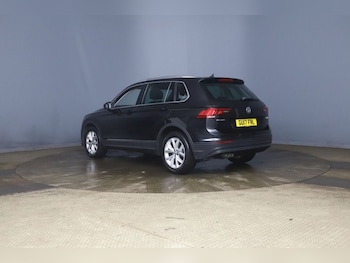 Used Volkswagen Tiguan 2017 for sale - 77563802: Photo