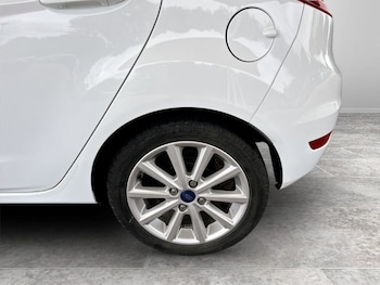 Used Ford Fiesta 2015 for sale - 78936278: Photo