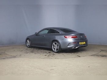 Used Mercedes-Benz E Class 2018 for sale - 77910991: Photo