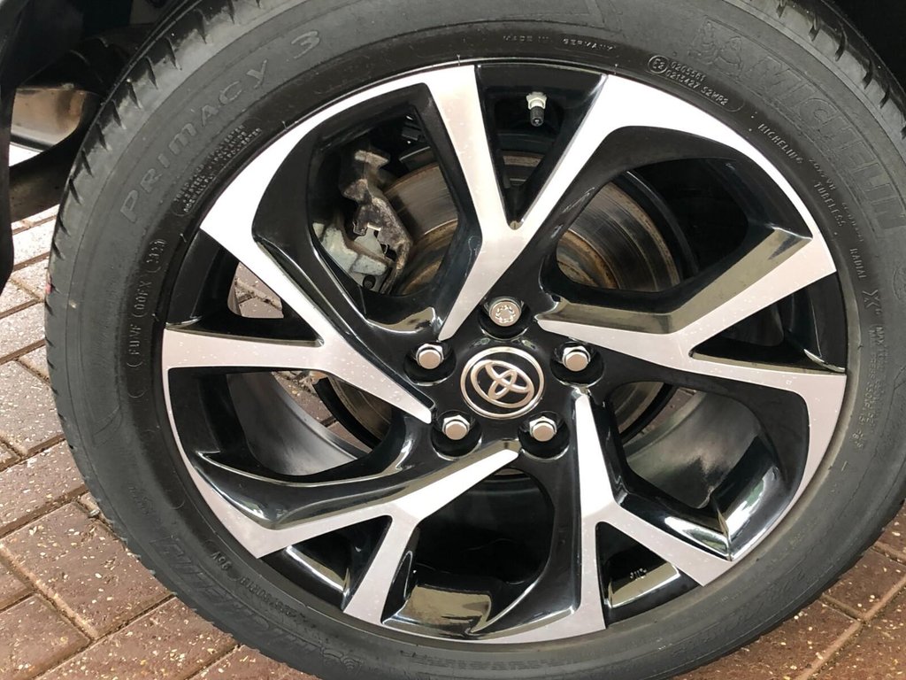 Used Toyota C-HR 2020 for sale - 77258324: Photo 26