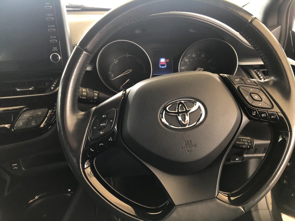 Used Toyota C-HR 2020 for sale - 77258324: Photo 35