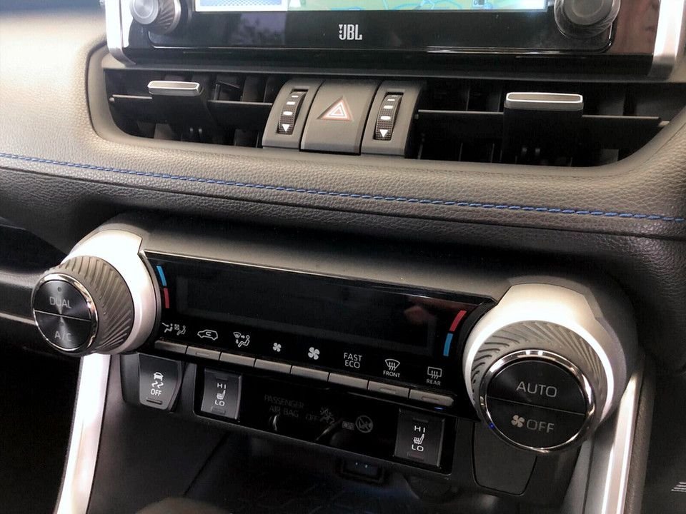 Used Toyota RAV4 2019 for sale - 77258262: Photo 28