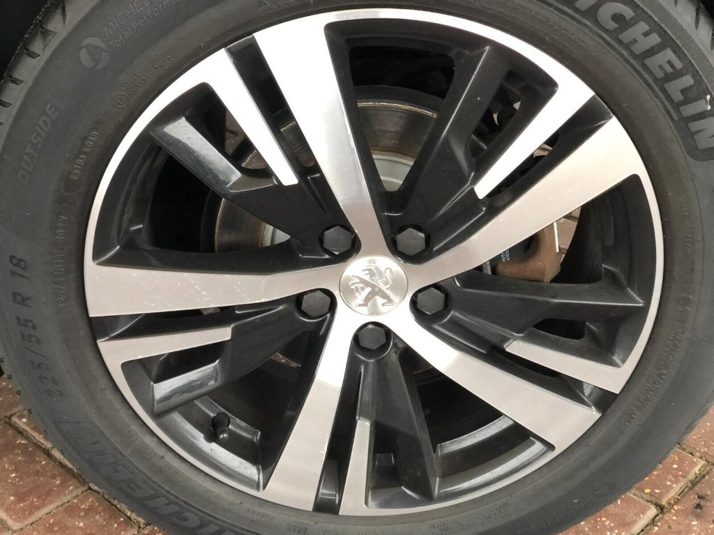 Used Peugeot 3008 2022 for sale - 77258180: Photo 4