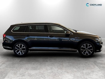 Used Volkswagen Passat 2022 for sale - 79265186: Photo